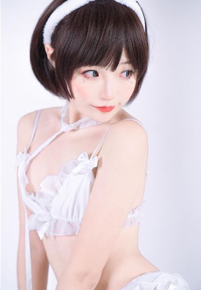 美女扒开腿让人桶爽