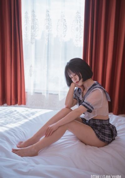 美女被男人扒开腿猛电视