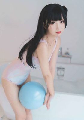 背后的男人